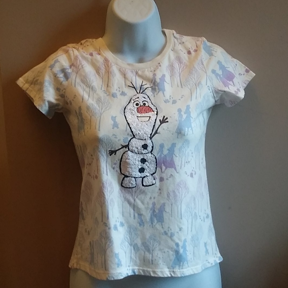 Frozen 2, Olaf shirt.